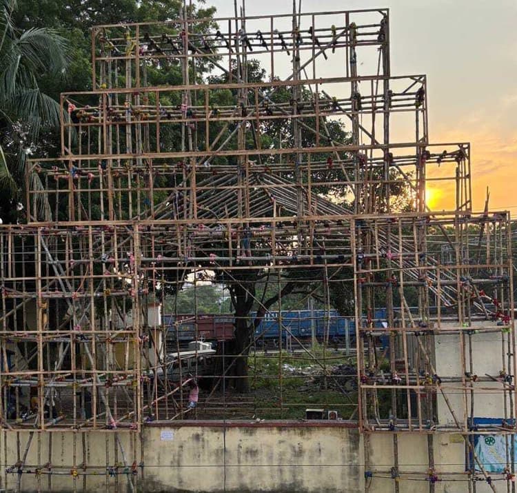 सामाजिक बुराइयों को दूर करने का संदेश देता है नारी शक्ति दुर्गा पूजा पंडाल