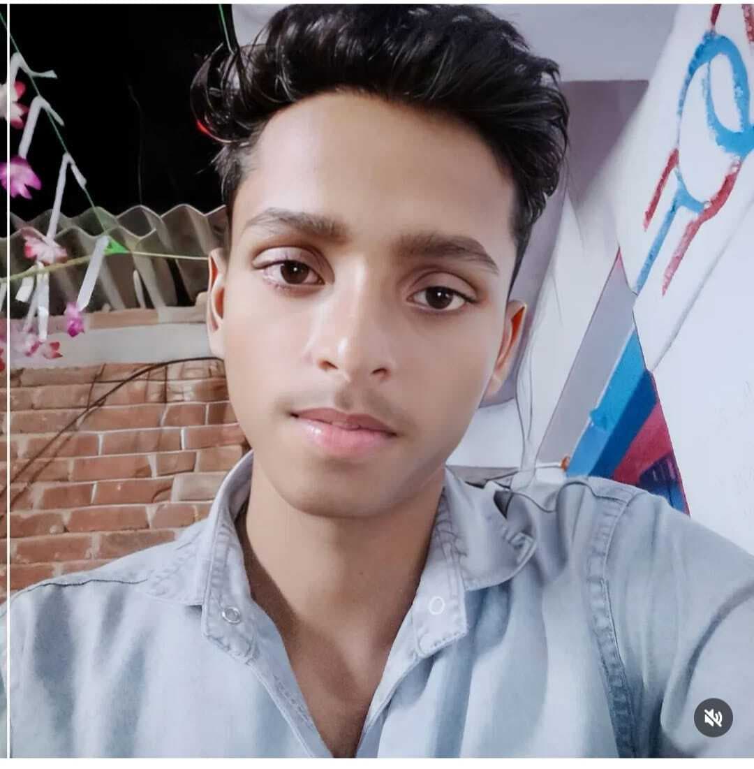 दादी के अंतिम संस्कार में गया पोता गंगा में डूबा