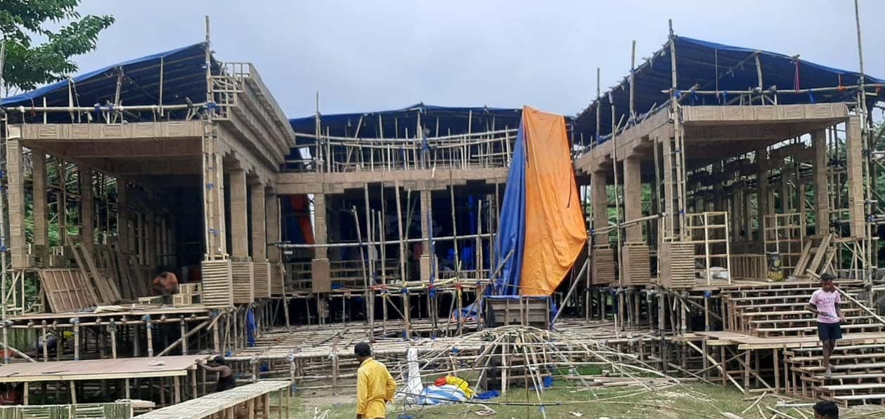 आकर्षक बांस से निर्मित मंदिर में बिराजेंगी दुर्गा मैया