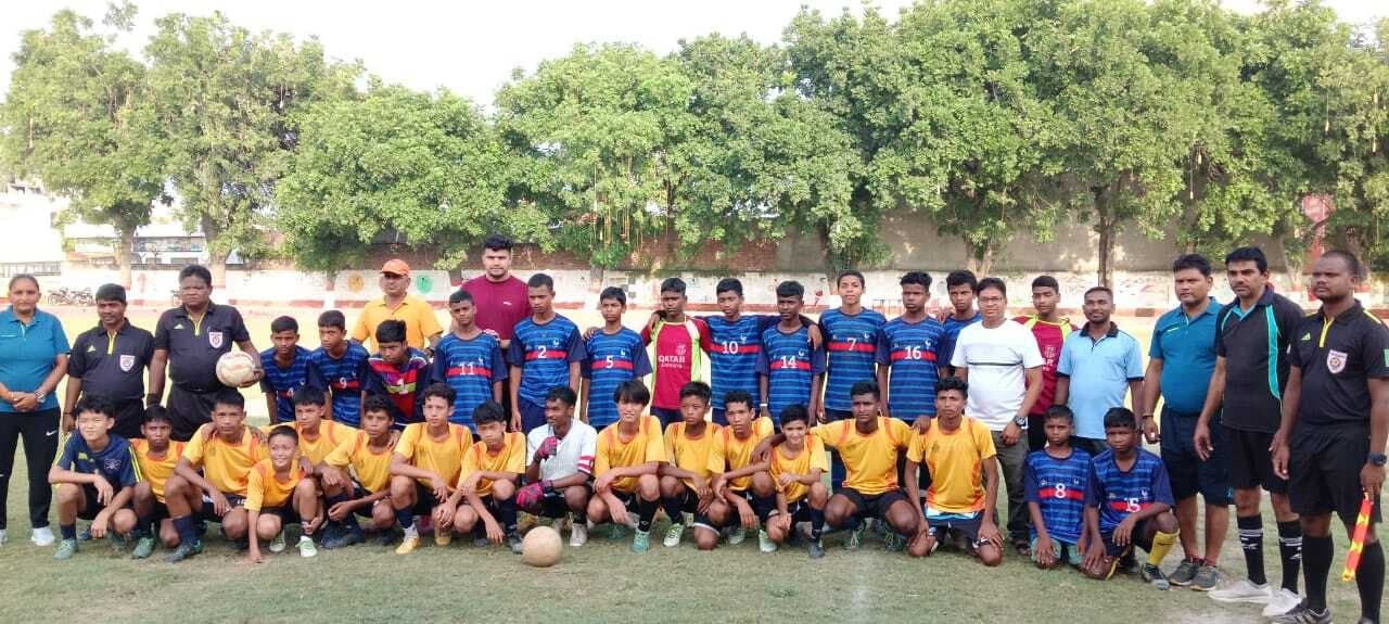 कुरुक्षेत्र से लौटी टीम को स्कूल प्रबंधन ने किया सम्मानित