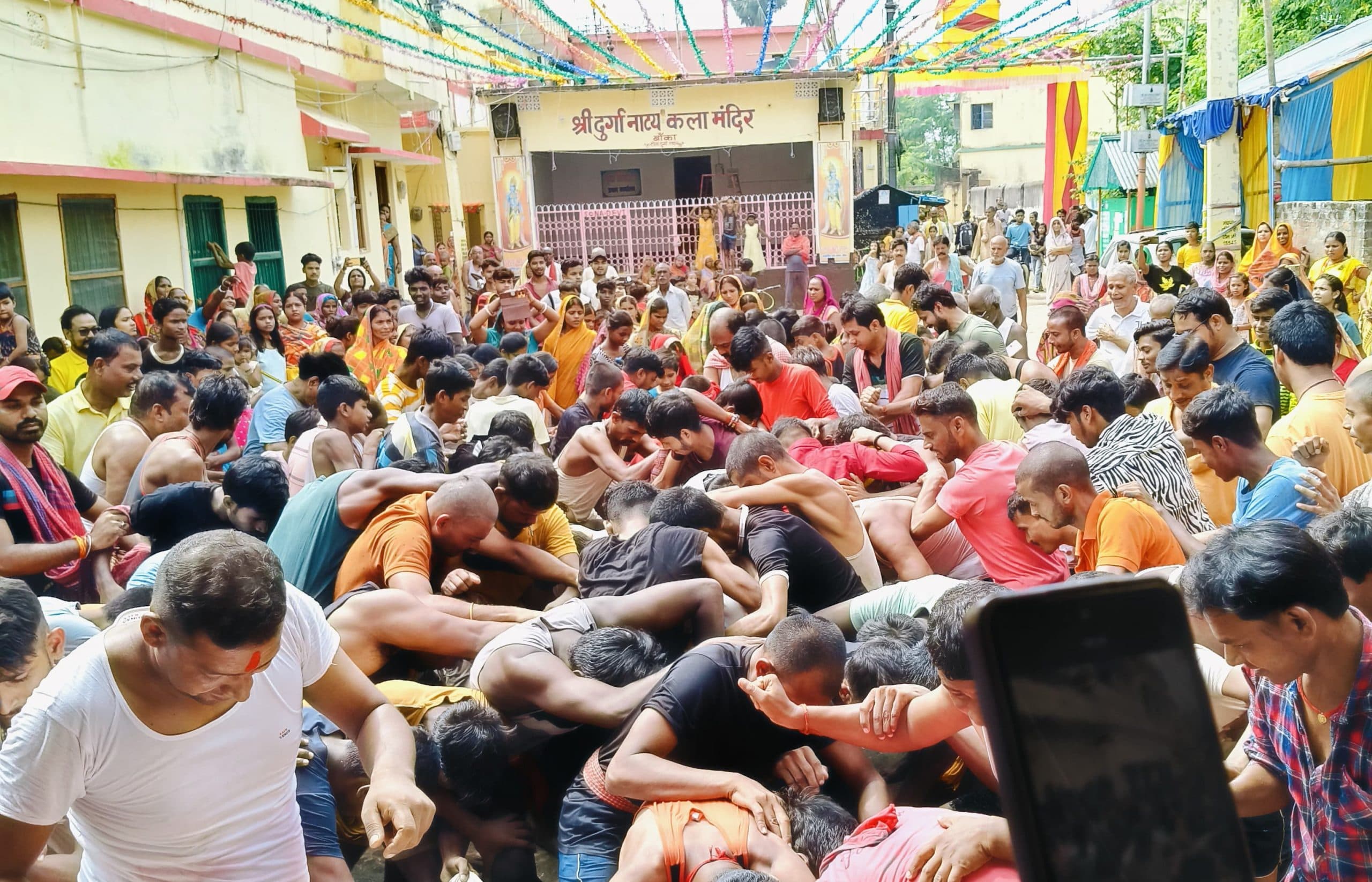 विधि व्यवस्था का समाचार पहुंचाने के लिए धरती पर पधारीं भगवती की ननद छटपटो देवी, वैदिक मंत्रोच्चार के साथ हुआ स्वागत