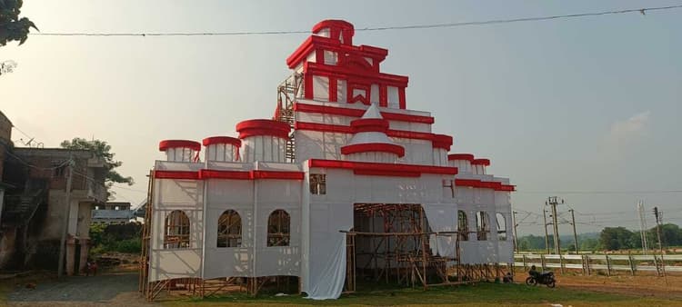 Giridih News:रेल दुर्घटना को रोकने के लिए चिचाकी स्टेशन के पास शुरू हुई थी पूजा