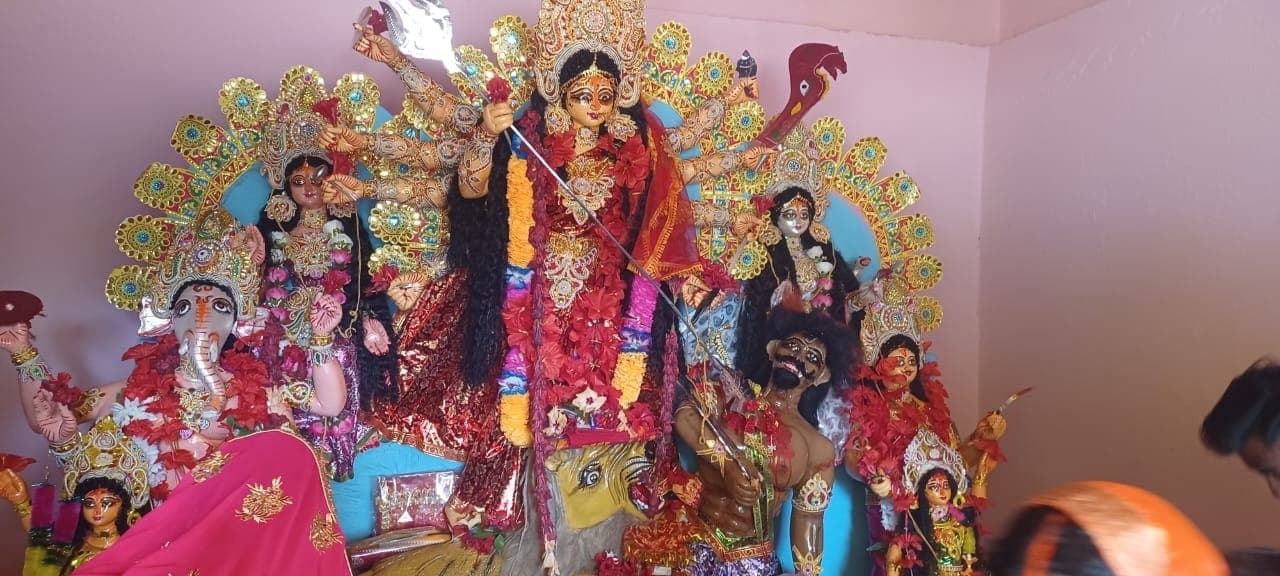 घाटीगढ़ दुर्गा मंदिर में महागौरी की हुई पूजा अर्चना