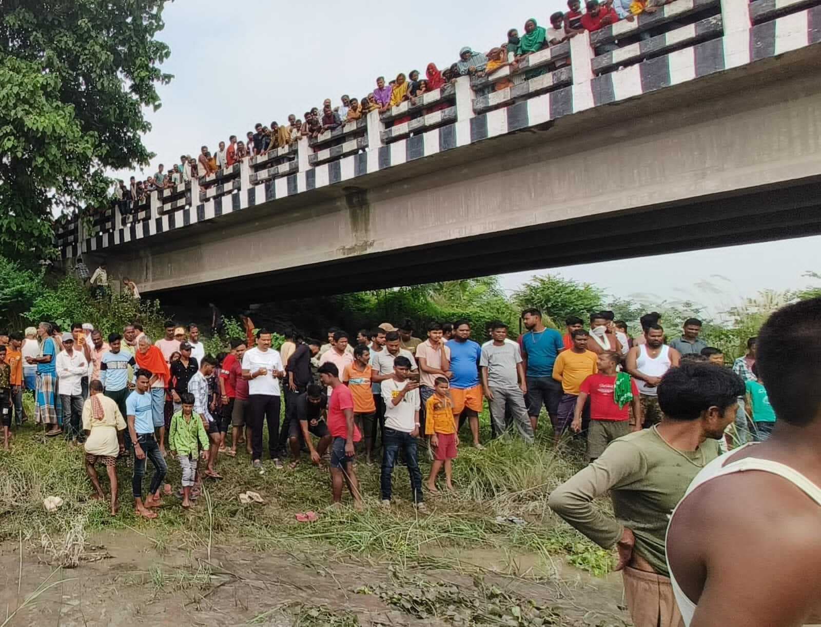 पुल के नीचे 20 वर्षीय अज्ञात युवती का मिला शव, जांच में जुटी पुलिस