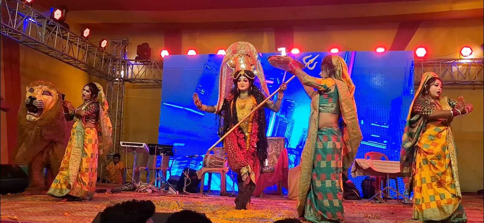 Giridih News:भक्ति जागरण व नृत्य से मंत्रमुग्ध हुए लोग