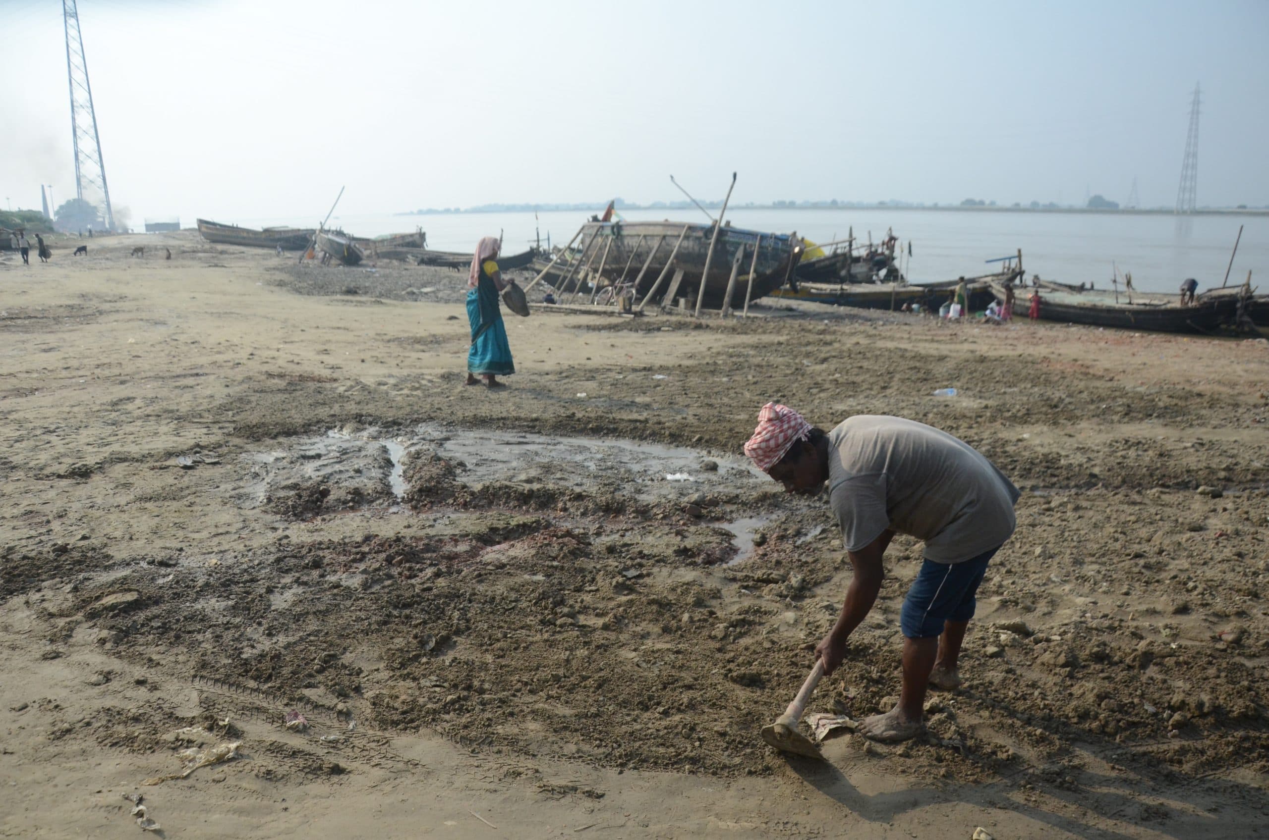 पटना के छठ घाटों की तैयारी शुरू