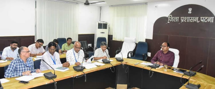 सात प्रखंड सहकारिता प्रसार पदाधिकारियों से शो-कॉज