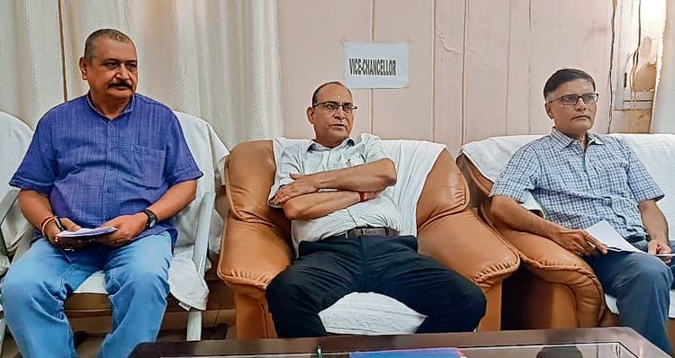 Chhapra News : व्यावसायिक और सर्टिफिकेट कोर्स में नामांकन के लिए 19 से शुरू होगा आवेदन