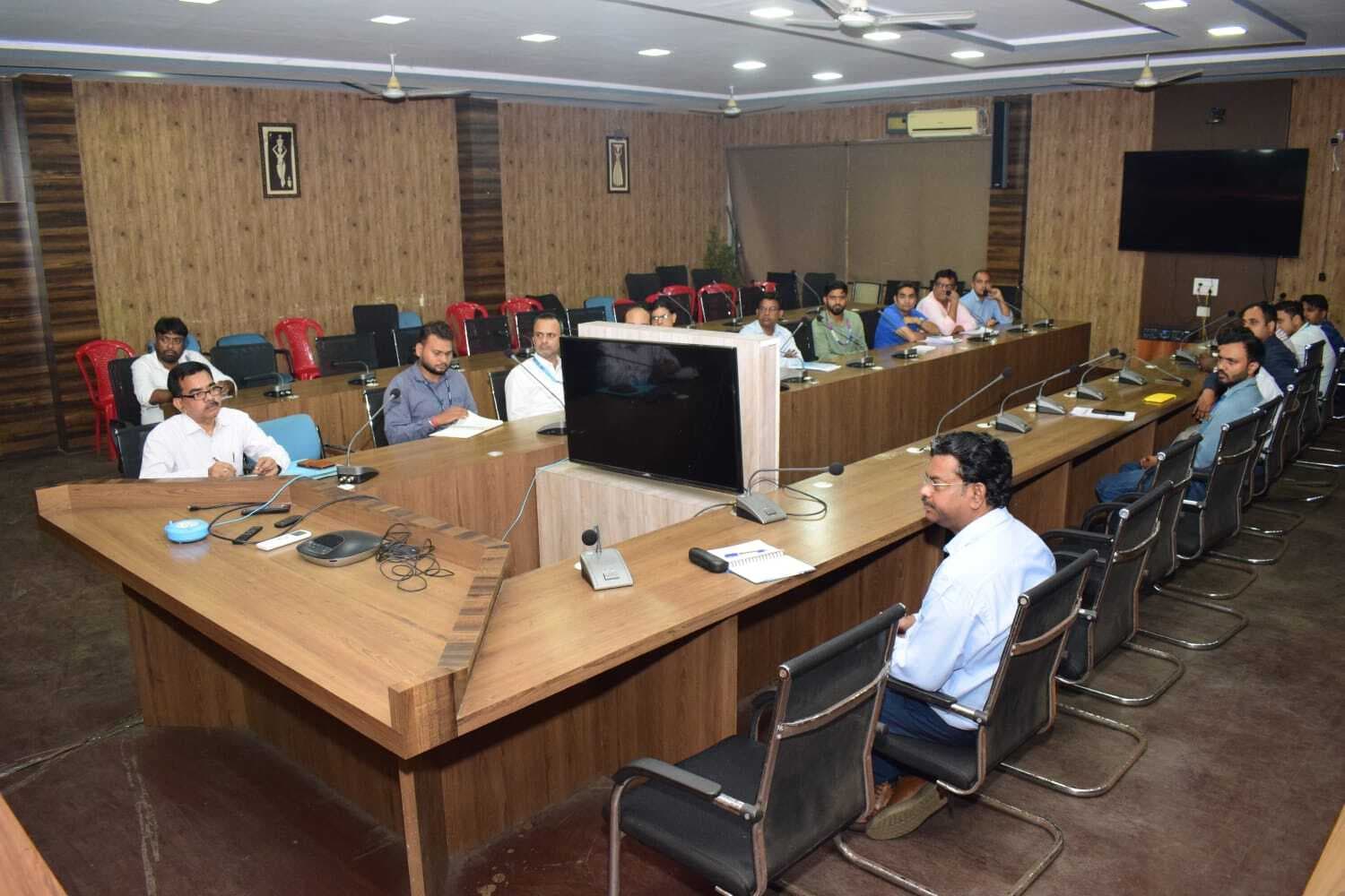 विधानसभा चुनाव को लेकर बैंकों के जिला समन्वयक के साथ डीसी ने किया विमर्श