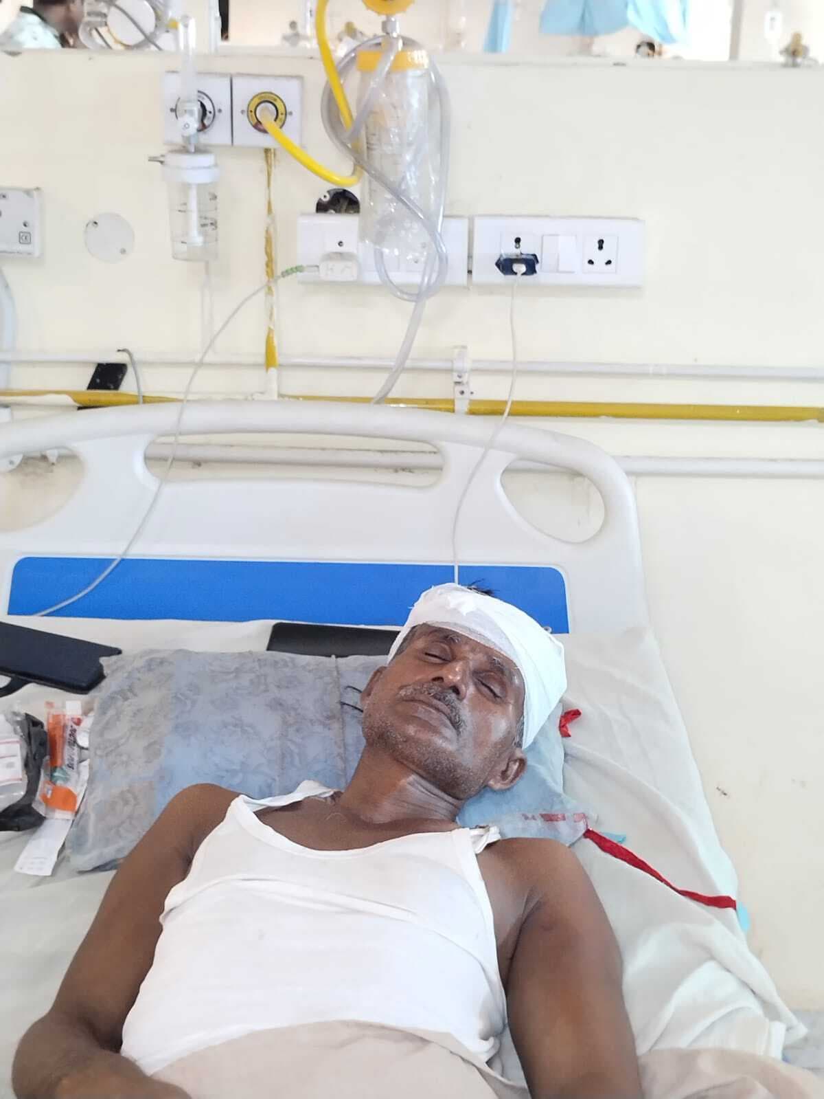 Darbhanga News: रंजिश में शिक्षक को पीटकर किया अधमरा, बगीचे में फेंका