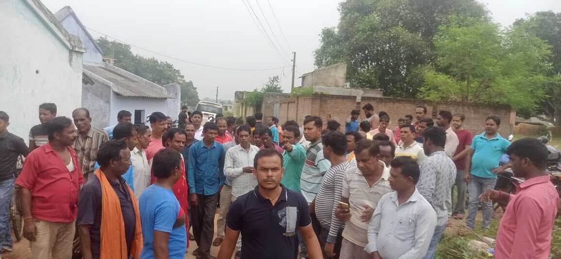 भाजपा के टिकट को लेकर सड़क पर उतरे बाटुल के समर्थक