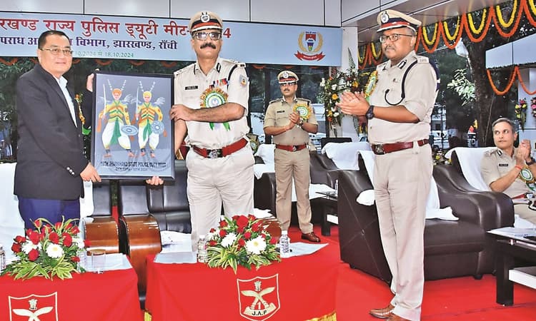 Ranchi News : पुलिस ड्यूटी मीट में साउथ छोटानागपुर रेंज बना स्टेट चैंपियन