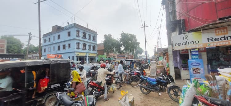 विकराल होती जा रही सड़क जाम की समस्या, सुपौल बाजार के कारोबारियों का व्यवसाय प्रभावित