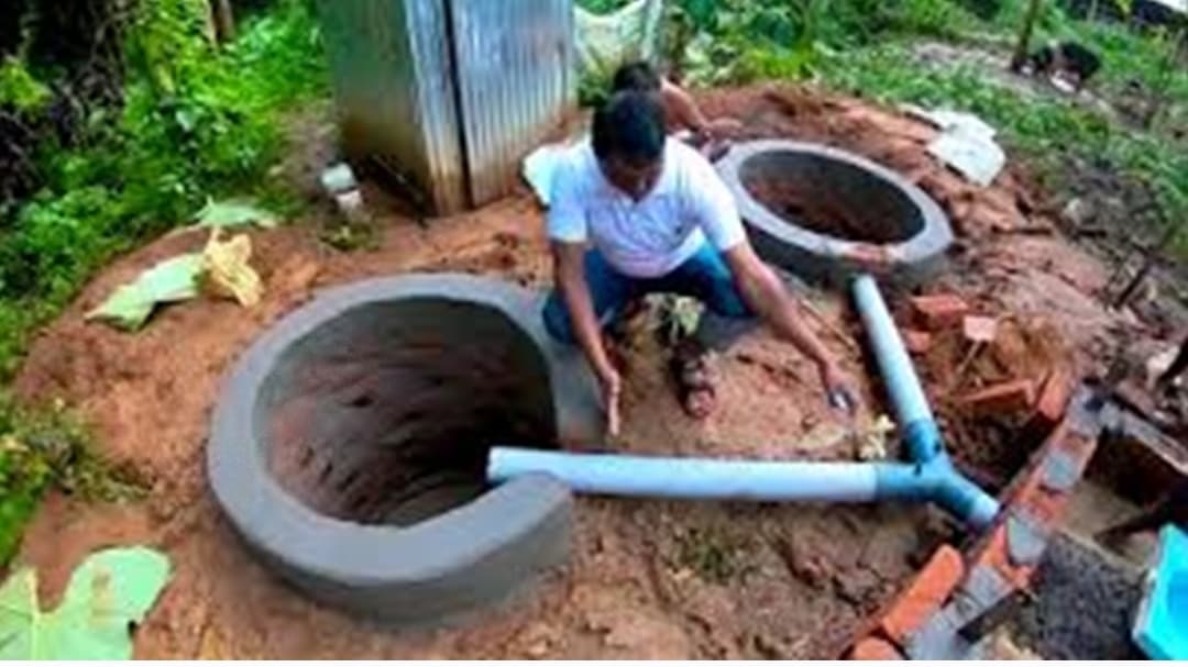 कागज पर ही शौचालय बनाकर वसूल लिये लाभुकों से 10-10 हजार रुपये