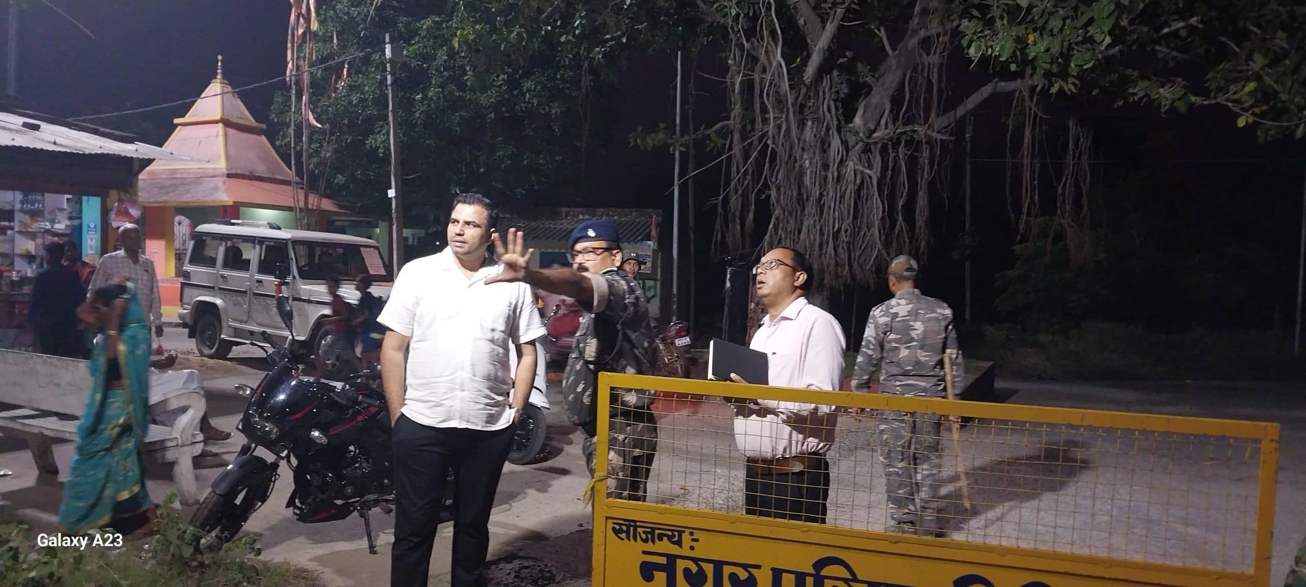 व्यय प्रेक्षक ने दो चेकनाका का किया निरीक्षण