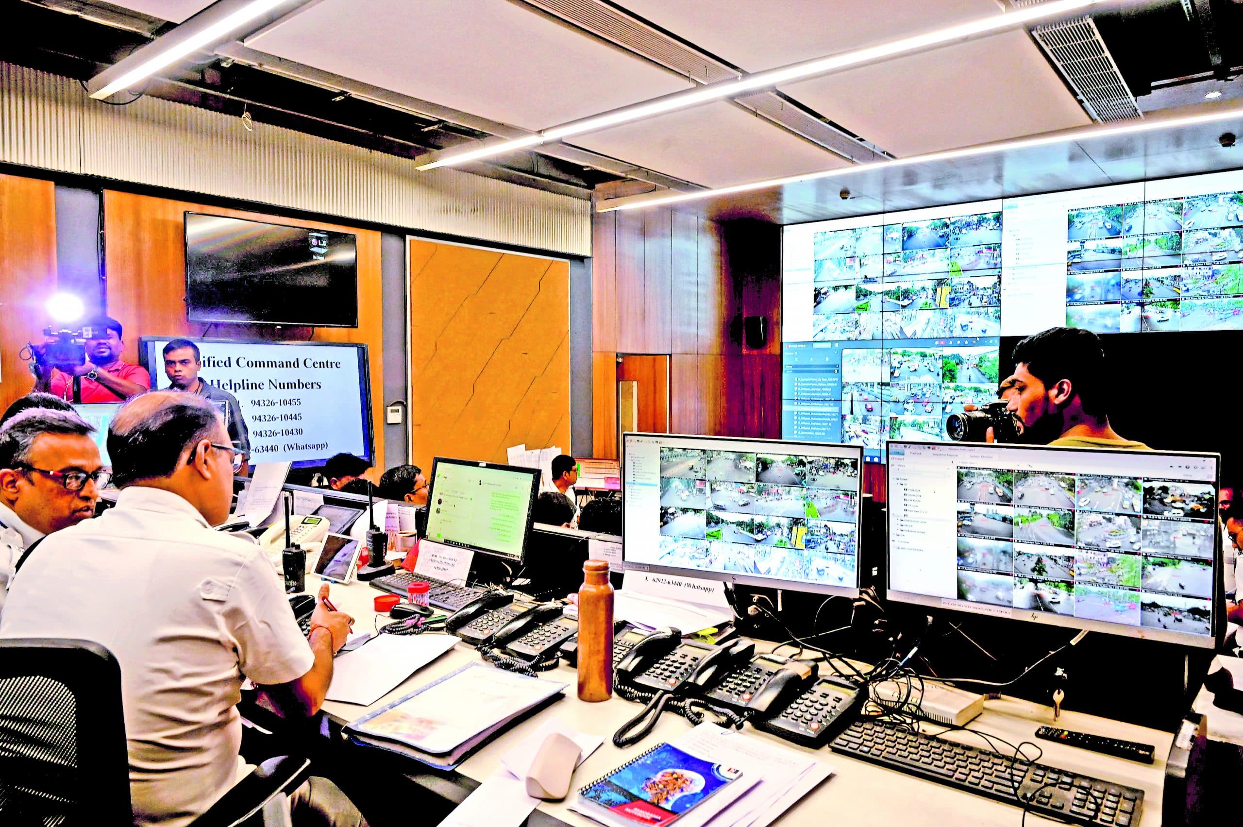 डाना को लेकर लालबाजार ने लोगों के लिए जारी किया हेल्पलाइन नंबर