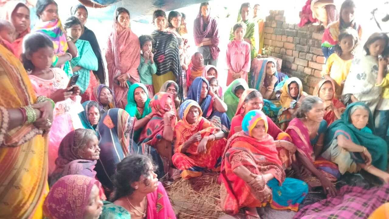 शव के गांव पहुंचते ही मचा कोहराम