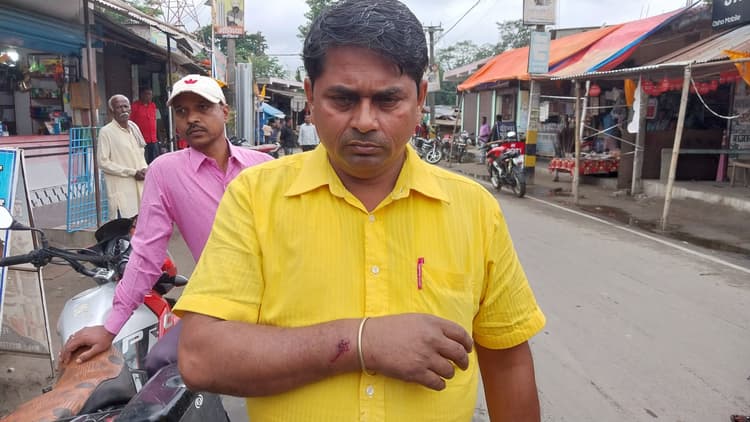 सीएसपी संचालक से 37 हजार व लैपटॉप की लूट