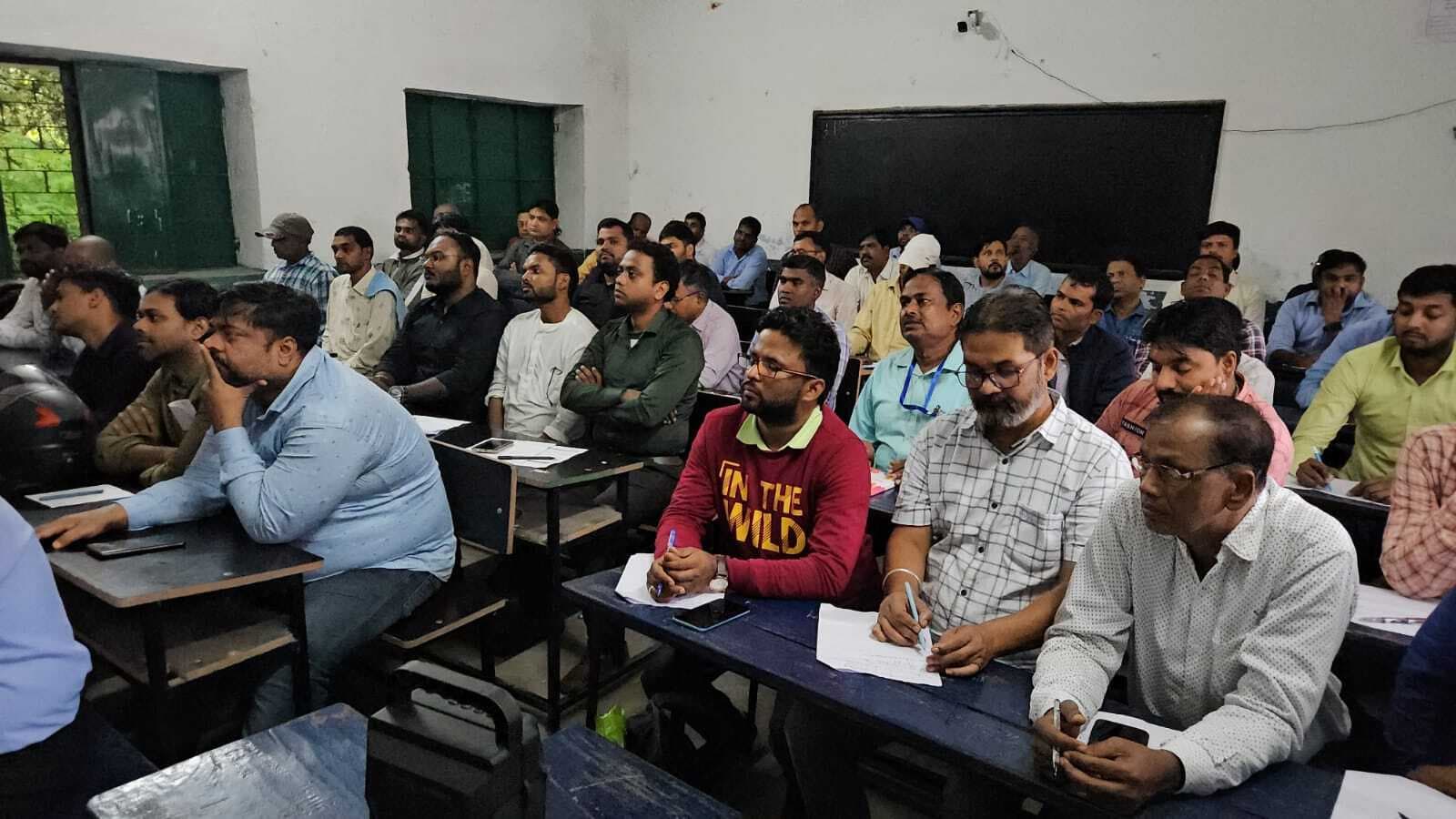 Giridih News:मतदान कर्मियों को मिला प्रशिक्षण