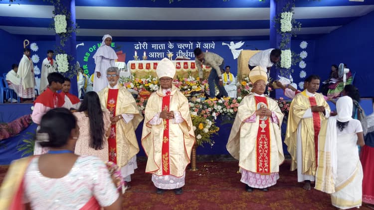 BOKARO NEWS : ढोरी माता के वार्षिक समारोह में उमड़ी भीड़