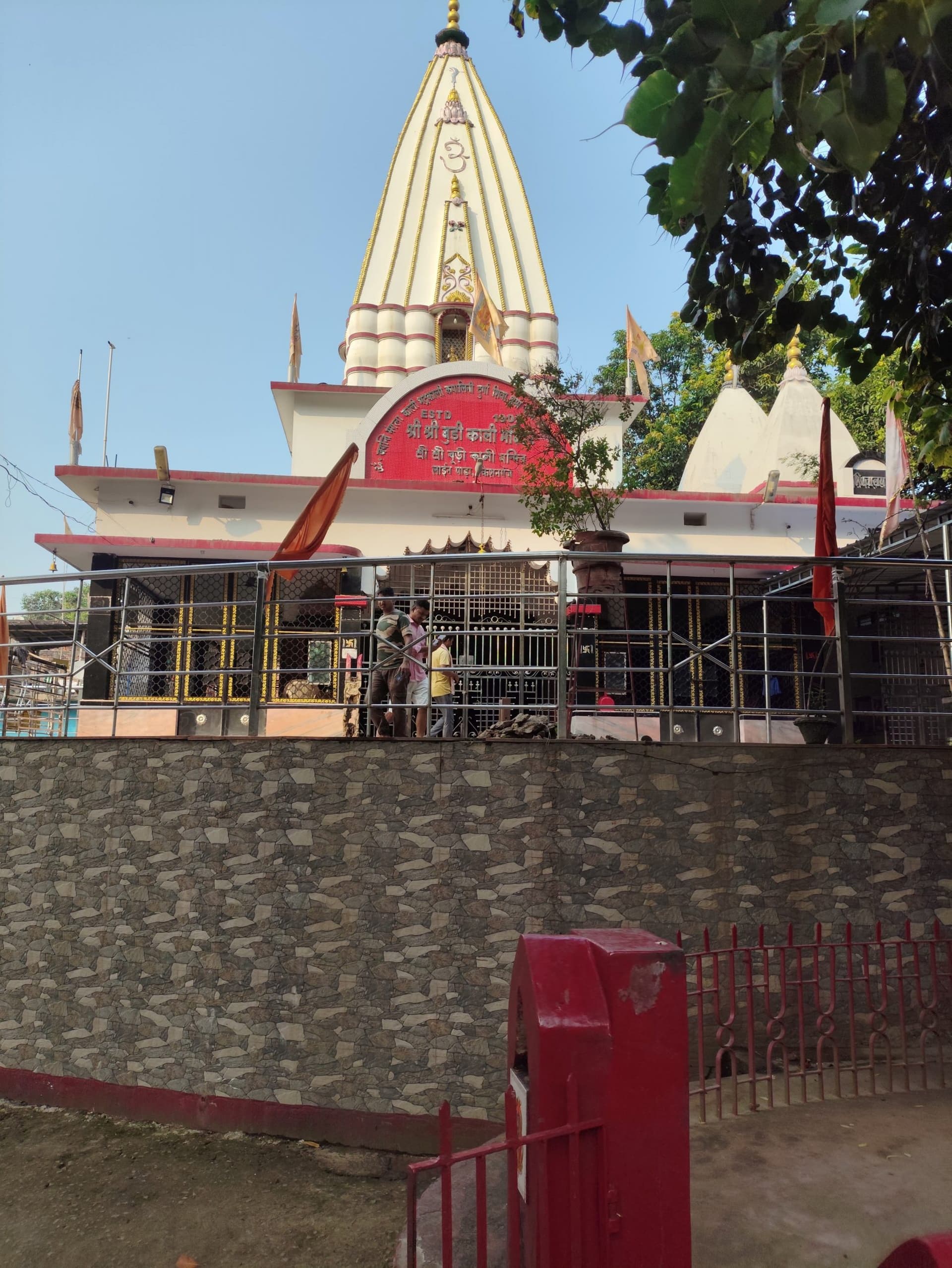 120 वर्ष प्राचीन प्रसिद्ध बूढ़ी काली मंदिर से जुड़ी है भक्तों की आस्था, पूरी होती है मनोकामना