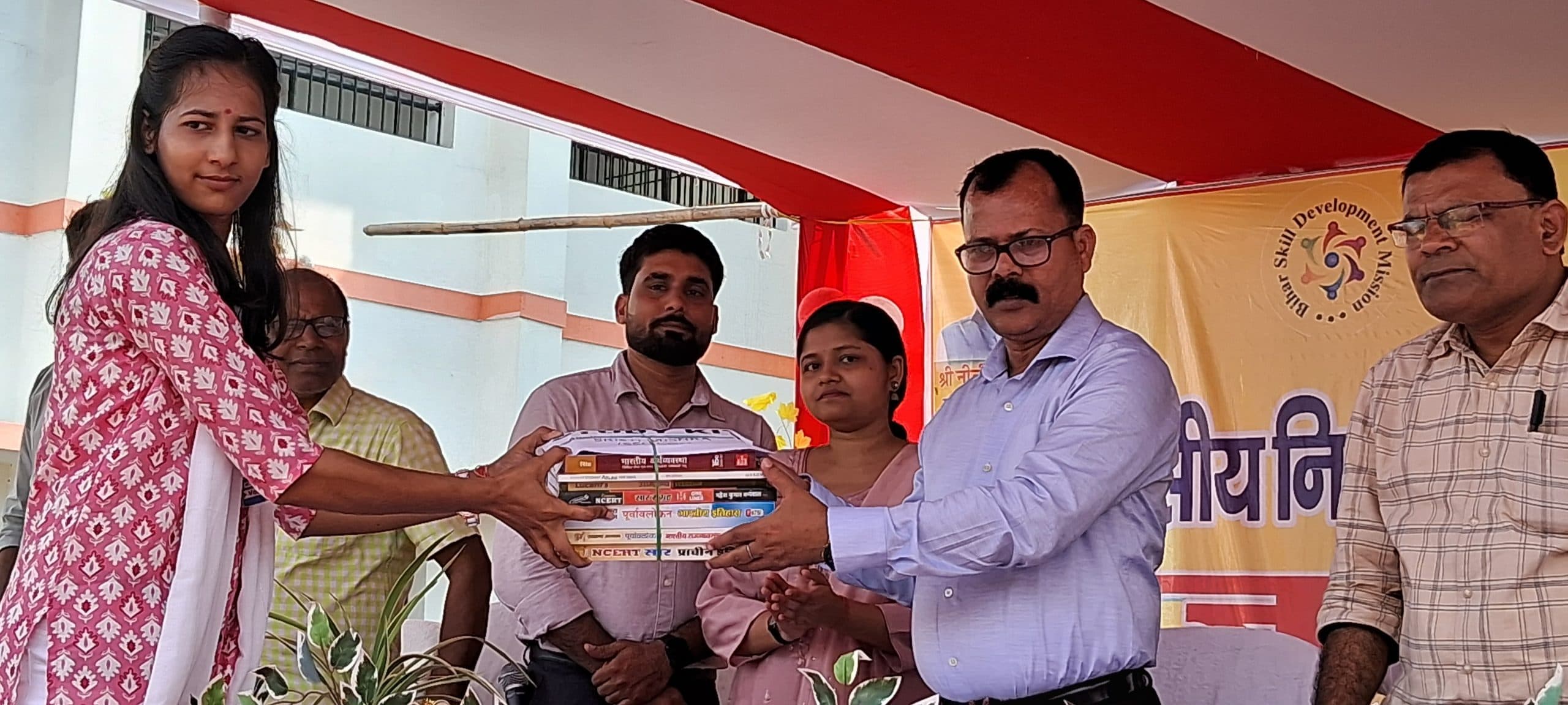 नियोजन मेला में 457 अभ्यर्थियों का हुआ चयन, पांच को मिला औपबंधिक नियुक्ति पत्र