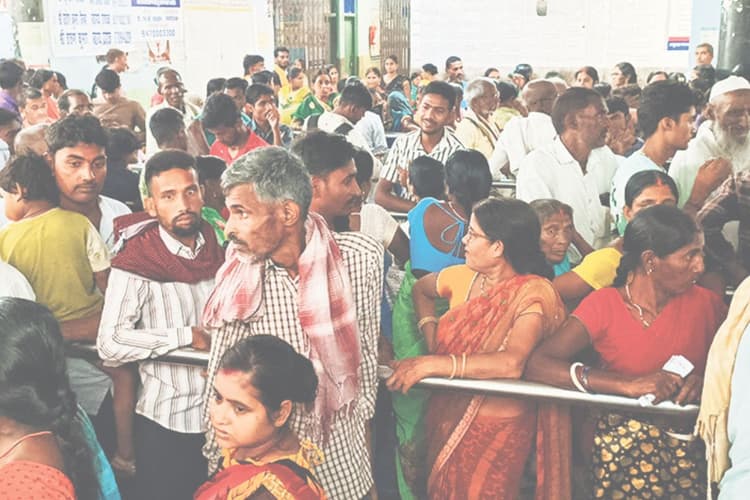 Bihar News: गया के मगध मेडिकल में छात्रों का हंगामा, बंद कराया OPD, 1000 से ज्यादा मरीज परेशान