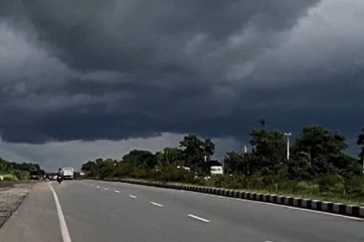 Jharkhand Weather: क्या आज झारखंड में हैं बारिश के आसार? आ गया मौसम का अपडेट