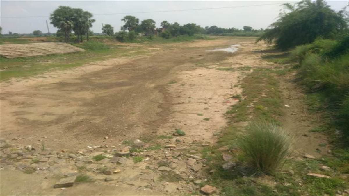बाढ़ अवधि में ही सूख गयी बिहार की तीन नदियां, 11 नदियों में नापने लायक भी पानी नहीं