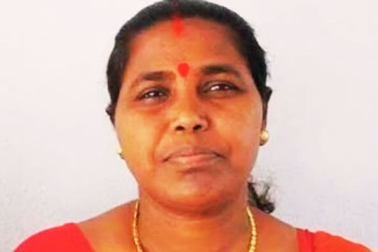 BJP के उम्मीदवारों की लिस्ट जारी होते ही फूटा इस्तीफा बम, मेनका सरदार ने पार्टी छोड़ी