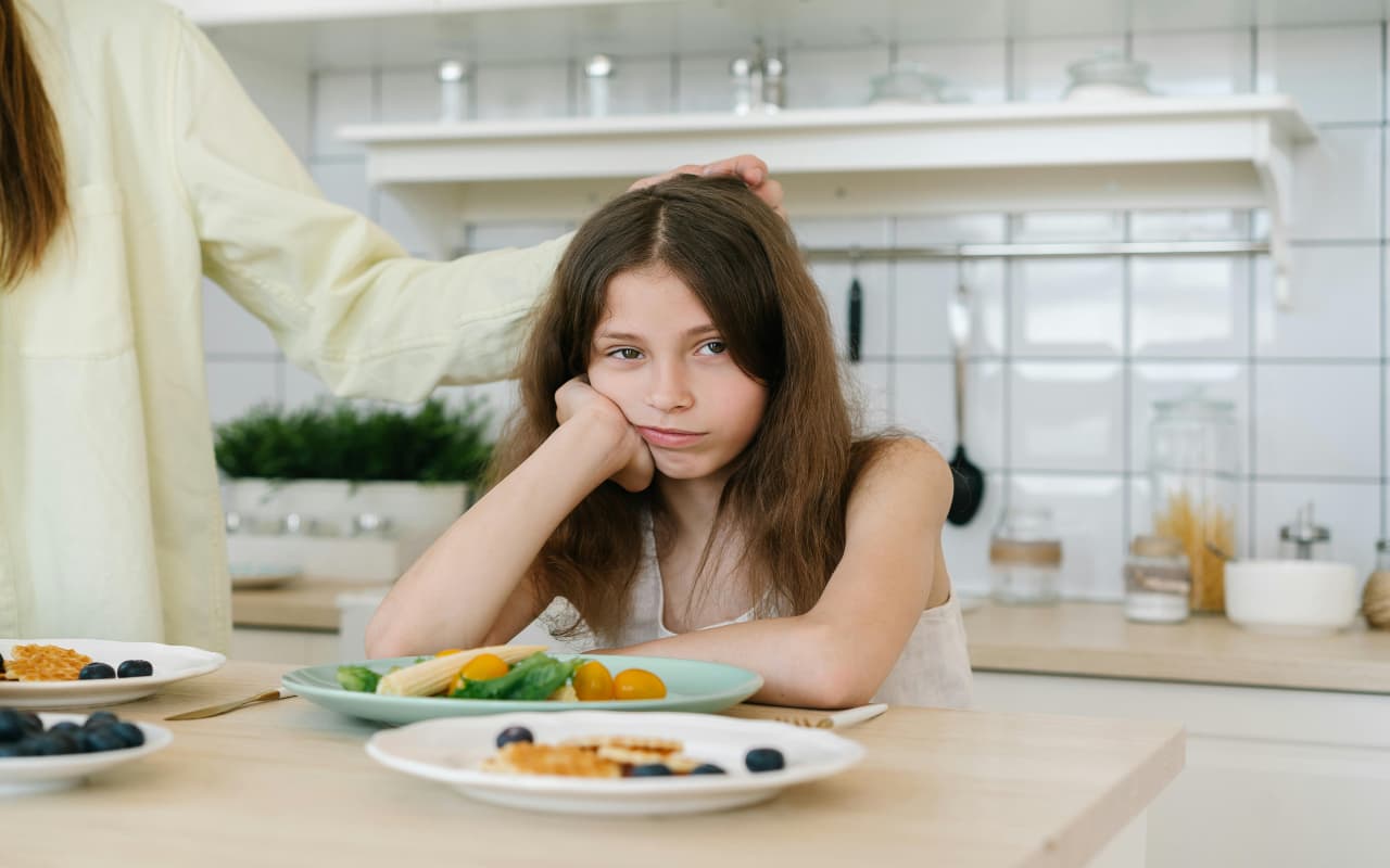 Parenting Tips: इन चीजों को लेकर कभी न उड़ाएं अपने बच्चों का मजाक, दिमाग पर पड़ता है बुरा असर Parenting Tips: इन चीजों को लेकर कभी न उड़ाएं अपने बच्चों का मजाक, दिमाग पर पड़ता है बुरा असर