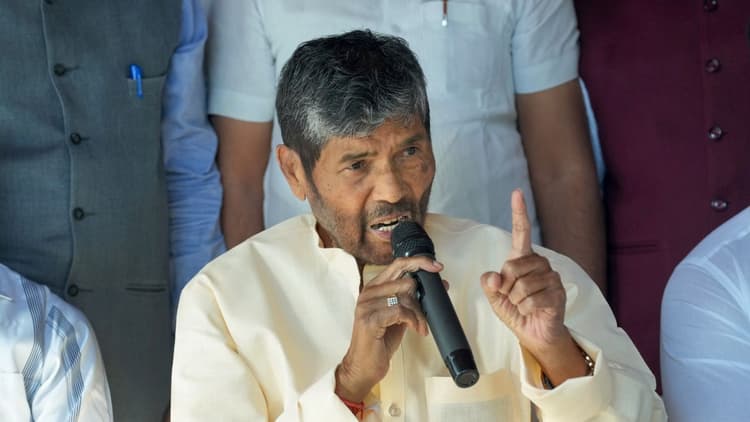 Bihar Election: रामविलास की जयंती पर पारस करेंगे महा जुटान, महागठबंधन को दिया न्योता