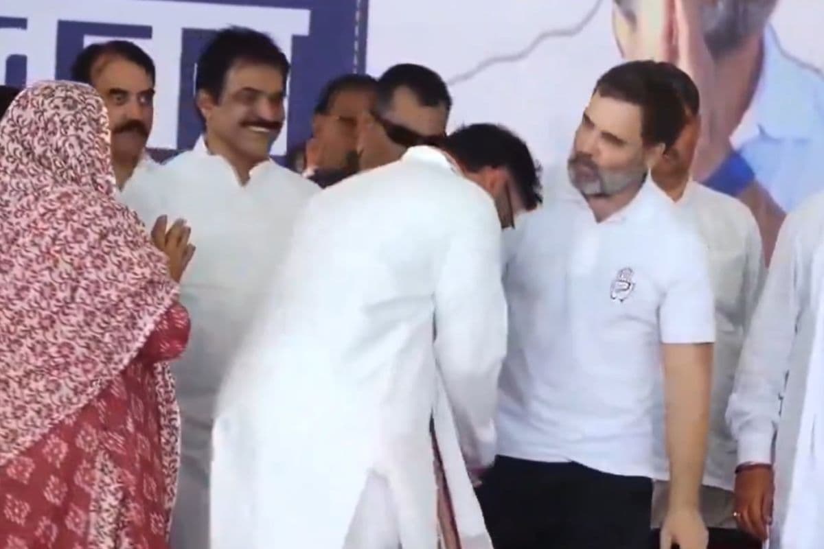 Haryana Election 2024: हरियाणा चुनाव के बीच बीजेपी को झटका, अशोक तंवर कांग्रेस में शामिल, राहुल गांधी के आगे झुके