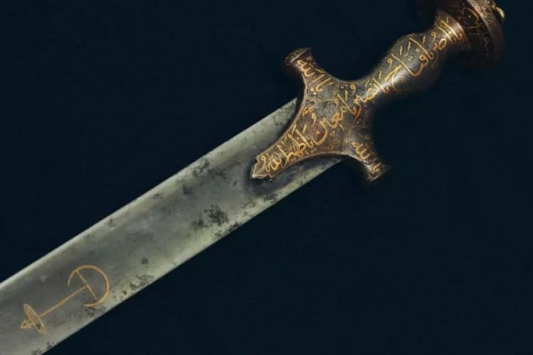 Crime News: पटना में महाकाल का नाम लेते हुए ड्राइवर ने टैक्स असिस्टेंट पर किया हमला, तलवार से हाथ और गर्दन पर किया वार