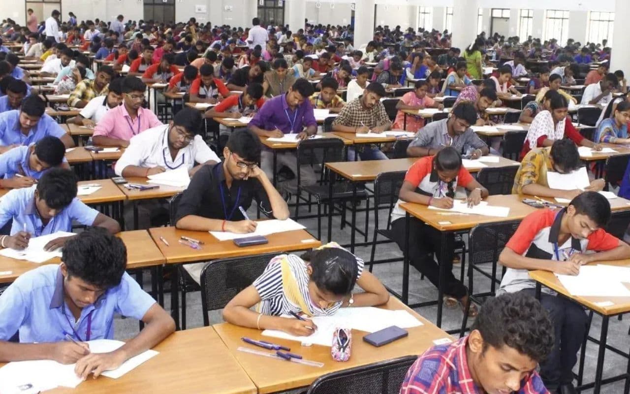 मुजफ्फरपुर के 74 केंद्रों पर इंटर और 83 पर होगी मैट्रिक की परीक्षा, 2025 में होने वाली वार्षिक Examination की तैयारी शुरू