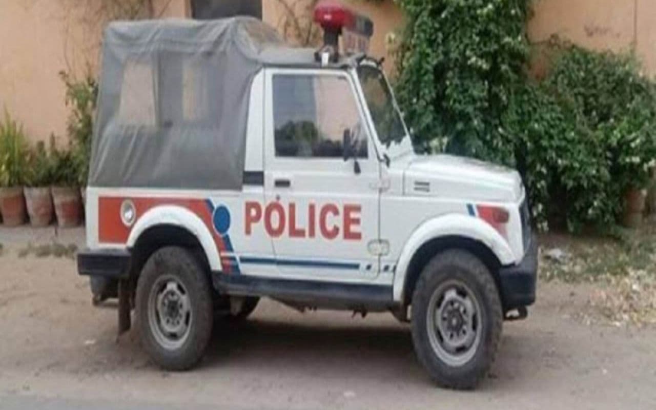 Bihar News: गोपालगंज में बढ़ायी गयी पुलिस जवानों की गश्ती, रात में भेजनी होगी लोकेशन के साथ ड्यूटी करते हुए तस्वीर