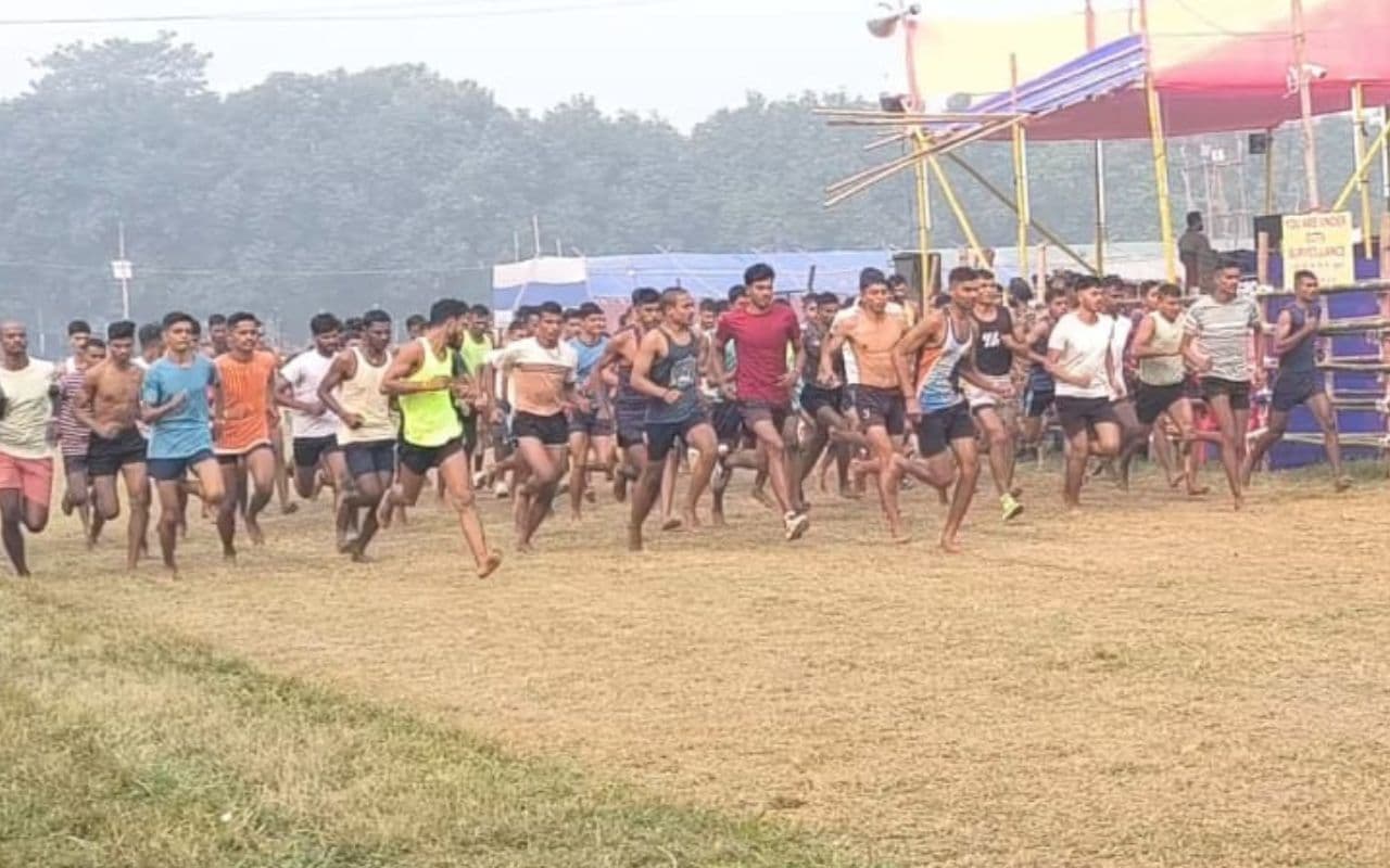 Agniveer रैली भर्ती में बेगूसराय के 720 युवाओं ने लगायी दौड़, जानें भागलपुर के अभ्यर्थियों का कब होगा फिजिकल टेस्ट Agniveer रैली भर्ती में बेगूसराय के 720 युवाओं ने लगायी दौड़, जानें भागलपुर के अभ्यर्थियों का कब होगा फिजिकल टेस्ट