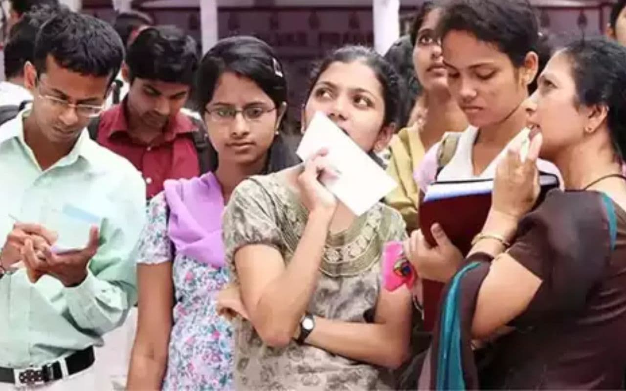 Bihar News: बेरोजगार युवाओं को तीस से अधिक कंपनियां देगी नौकरी, 35 हजार से ज्यादा मिलेगी मासिक सैलरी