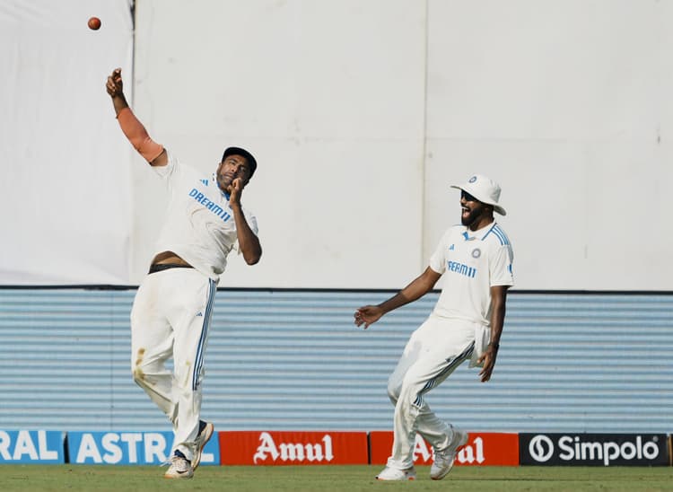 IND vs NZ: देखिए 38 साल के रविचंद्रन अश्विन की फुर्ती, पकड़ा अपने करियर का सबसे बेस्ट कैच