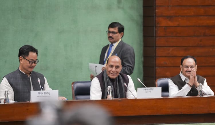 Winter Session of Parliament: सोमवार से संसद का शीतकालीन सत्र, अदाणी-मणिपुर समेत इन मुद्दों पर गरमा सकता है सदन