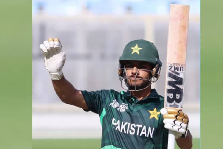 IND vs PAK: पाकिस्तान के शाहबेज खान का बोला बल्ला, भारत के खिलाफ जड़ दिए 150 से ज्यादा रन