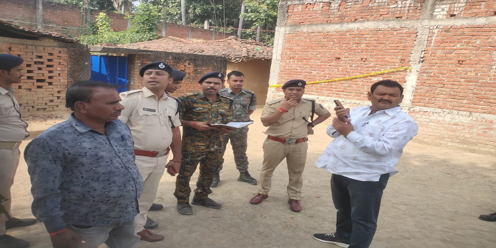 Bihar: जमीन के लिए सहोदर भाइयों के परिवार में छिड़ी खूनी जंग, एक की मौत, 5 लोगों की हालत गंभीर