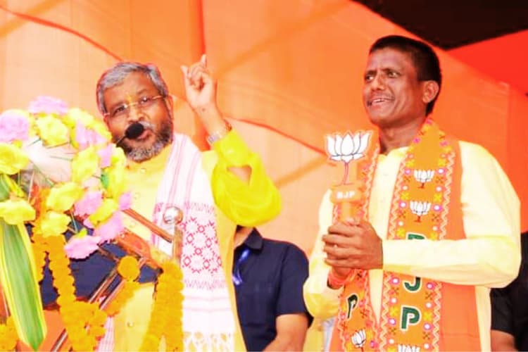 500 रुपए में गैस सिलेंडर, पर्व-त्योहार पर 2 सिलेंडर मुफ्त, भाजपा के संकल्प पत्र से पहले बाबूलाल मरांडी की बड़ी घोषणा