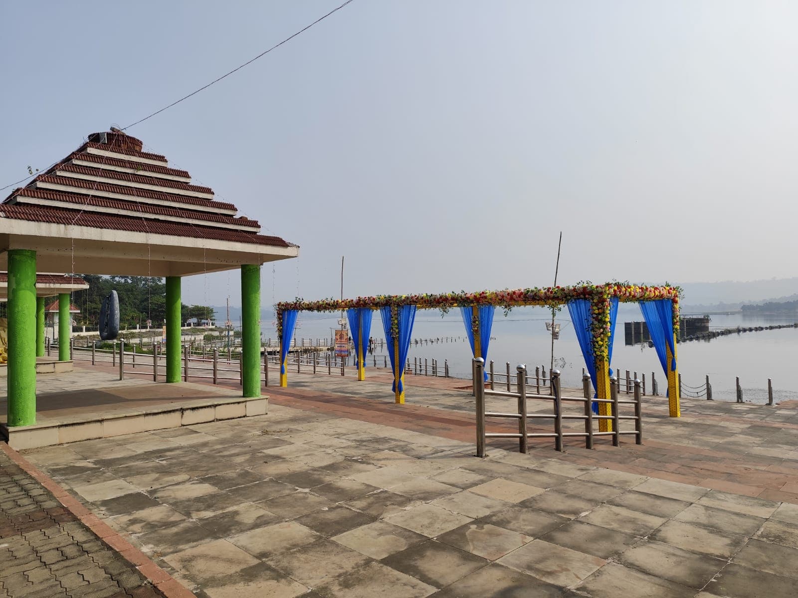 Chhath: महापर्व छठ की धूम, पहले अर्घ्य के लिए सजे घाट, गंगा आरती और भजन संध्या का भी आयोजन