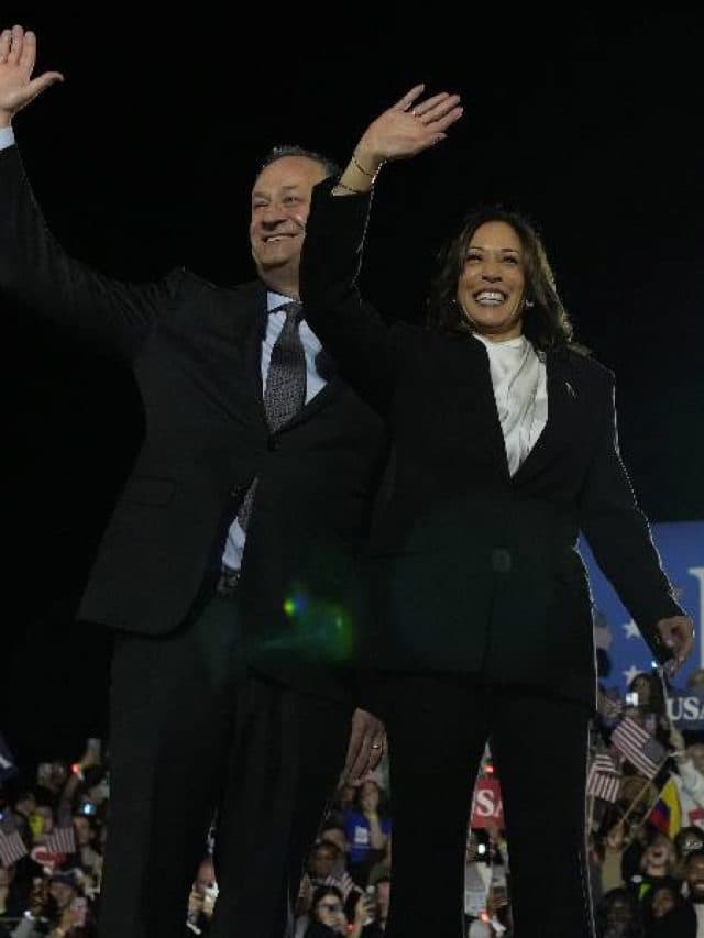 Kamala Harris: कमला हैरिस को पहली नजर में ही दिल दे बैठे थे डगलस