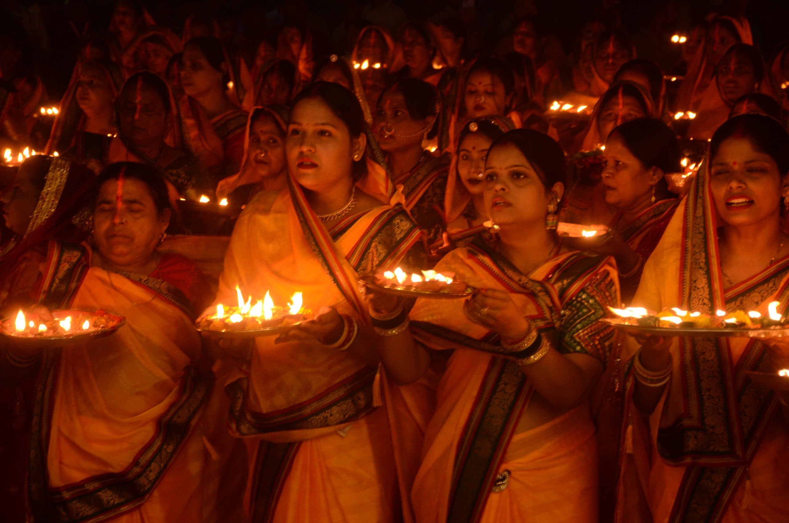 kali puja celeberation ranchi : महाआरती में नशा मुक्ति का संकल्प लिया गया