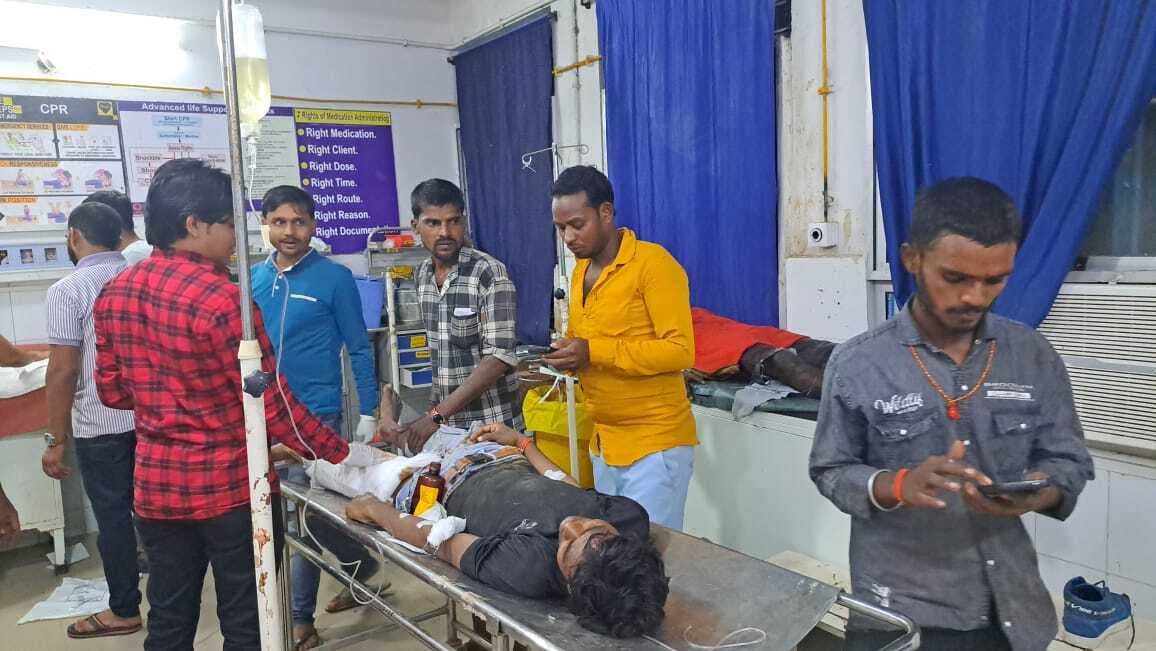 सड़क दुर्घटना में लखीसराय का तीन युवक घायल, एक पटना रेफर