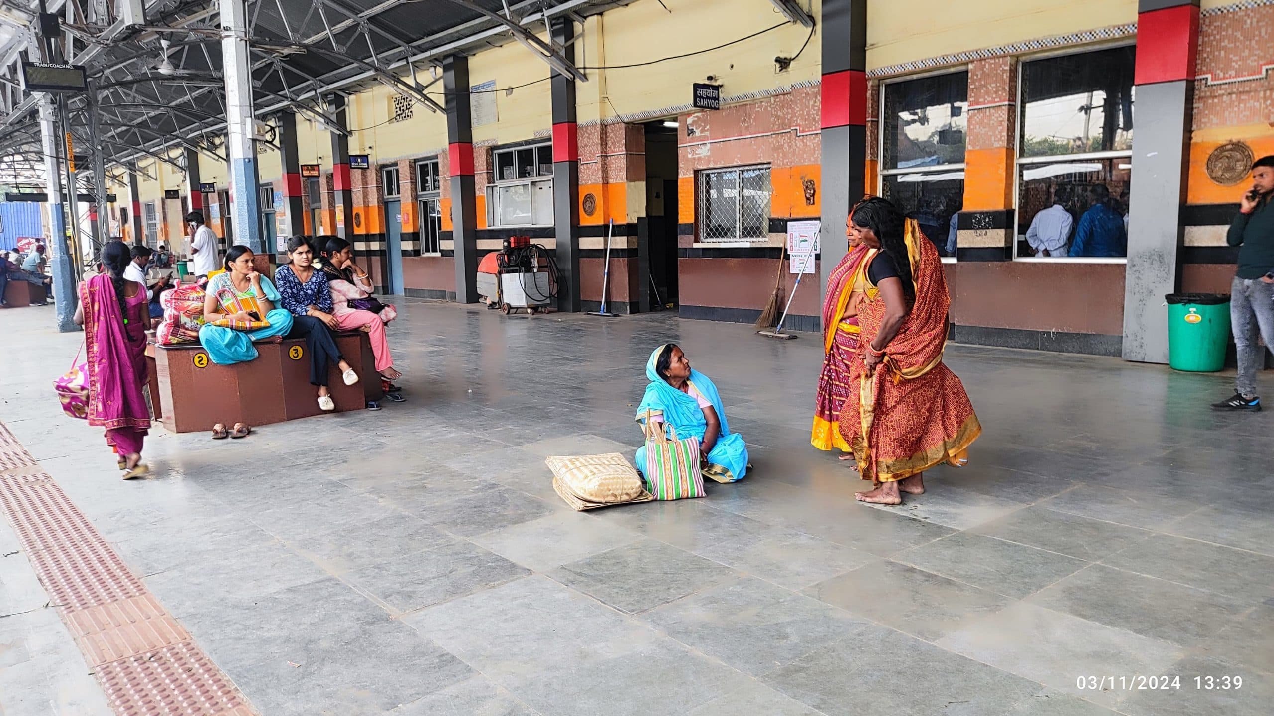 भागलपुर से रवाना होने वाली ट्रेनों को लेट परिचालन के कारण किया गया रीशेड्यूल