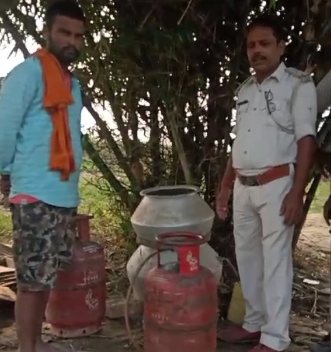 देसी शराब की भट्टी नष्ट, देसी शराब के साथ भट्टी संचालक गिरफ्तार