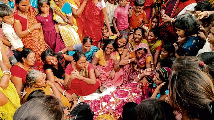 Hajipur News : सहदेई में एनएच पर बाइक के धक्के से युवक की मौत